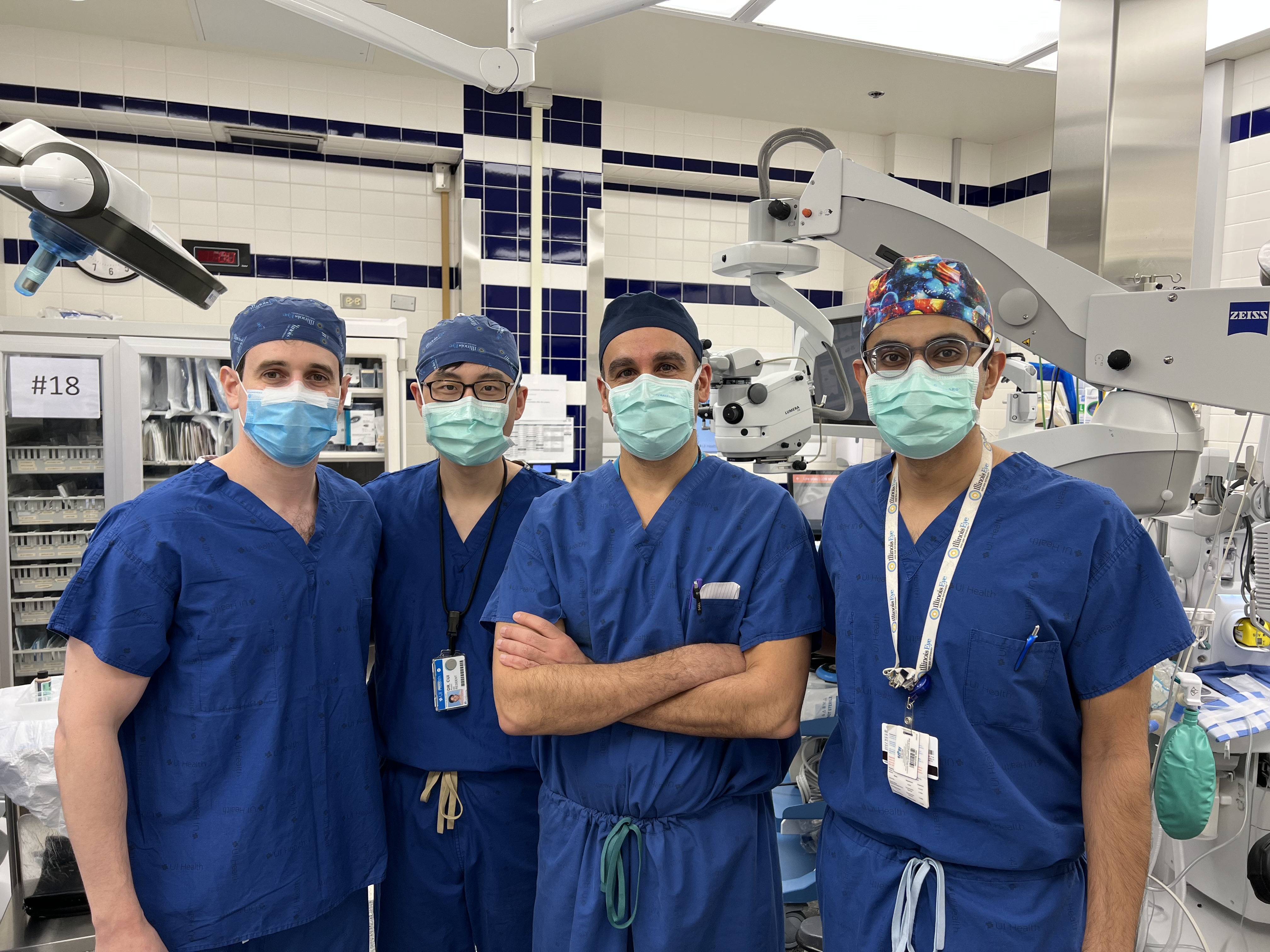 Dr. Krawitz alongside colleagues in the O.R. at the Illinois Eye & Ear Infirmary